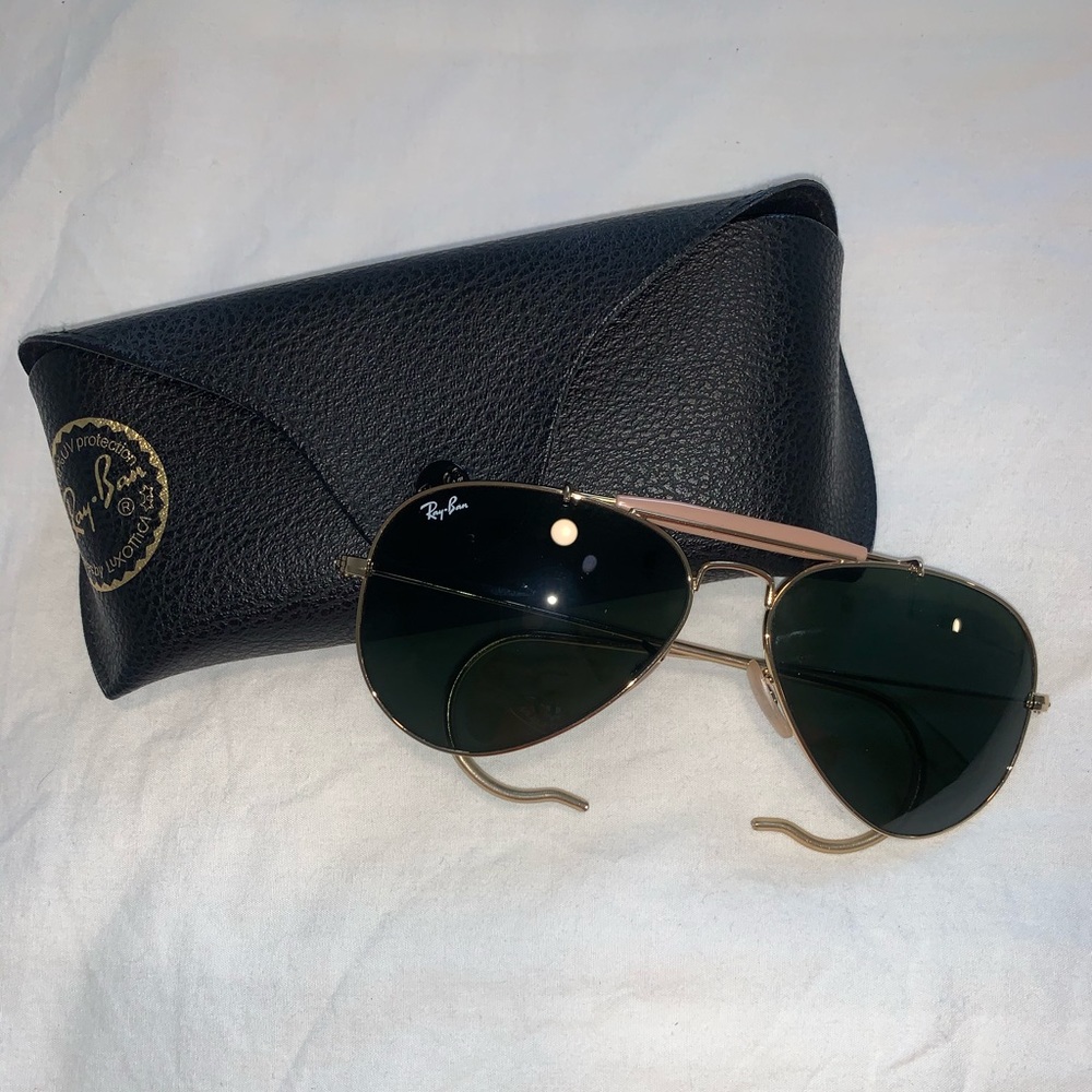 ❣️SOLD Ray Ban Outdoorsman Green Lenses Gold
